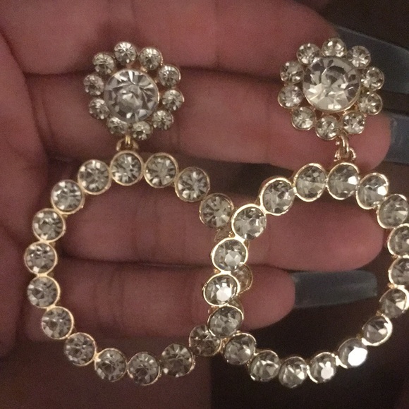 Flower Hoop Earrings. - Picture 2 of 2